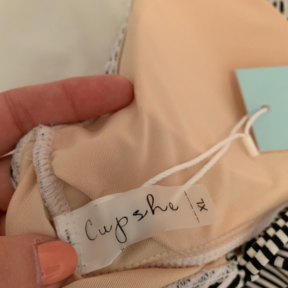 Brand new striped Cupshe one piece bathing suit - Picture 5 of 7